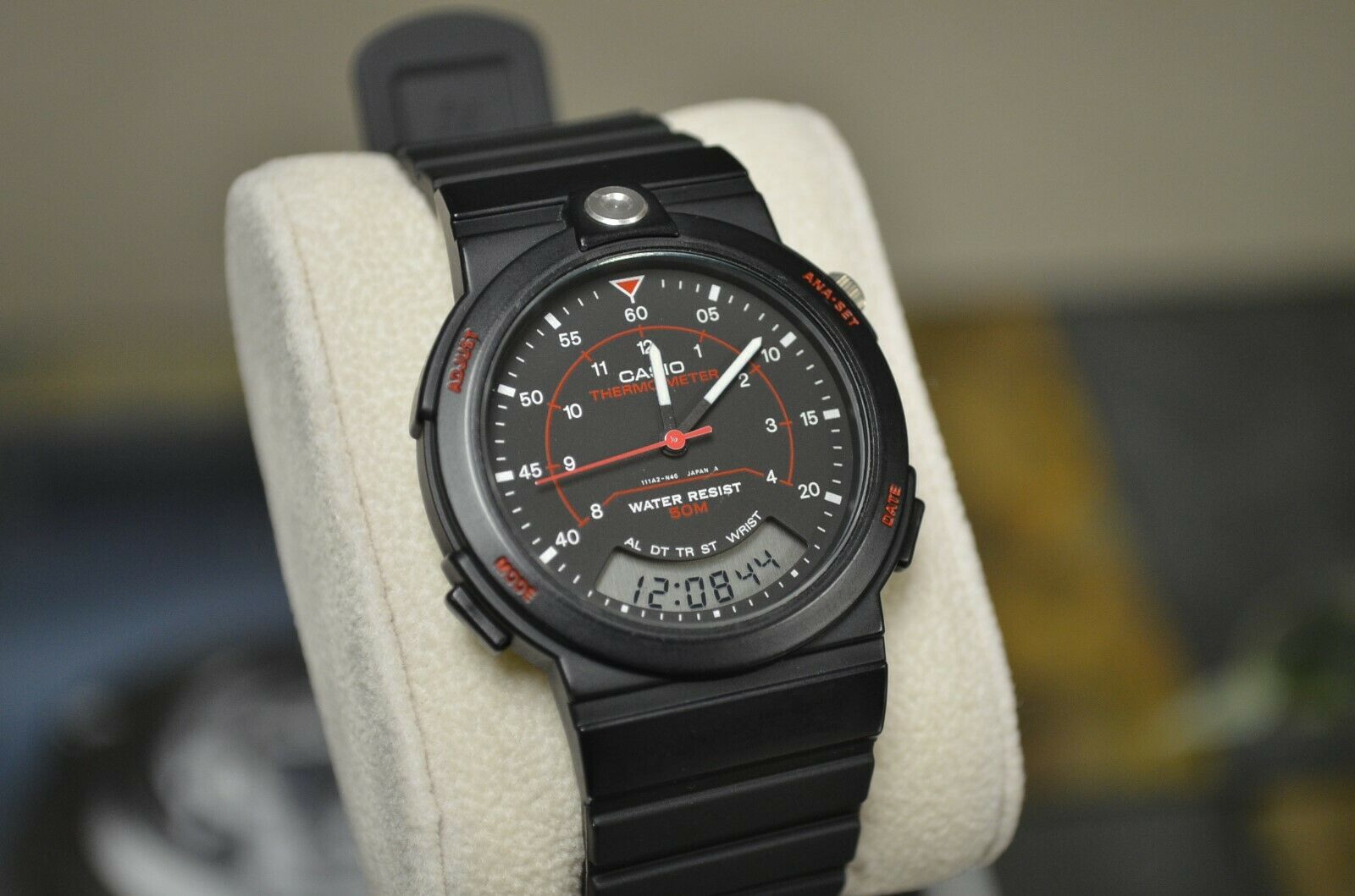 vintage casio thermometer watch