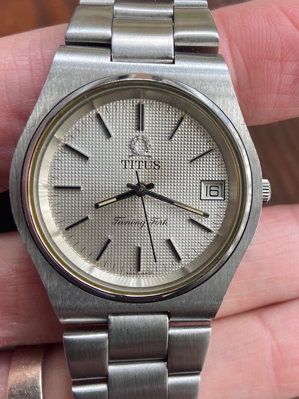 Vintage titus 2024 watches prices