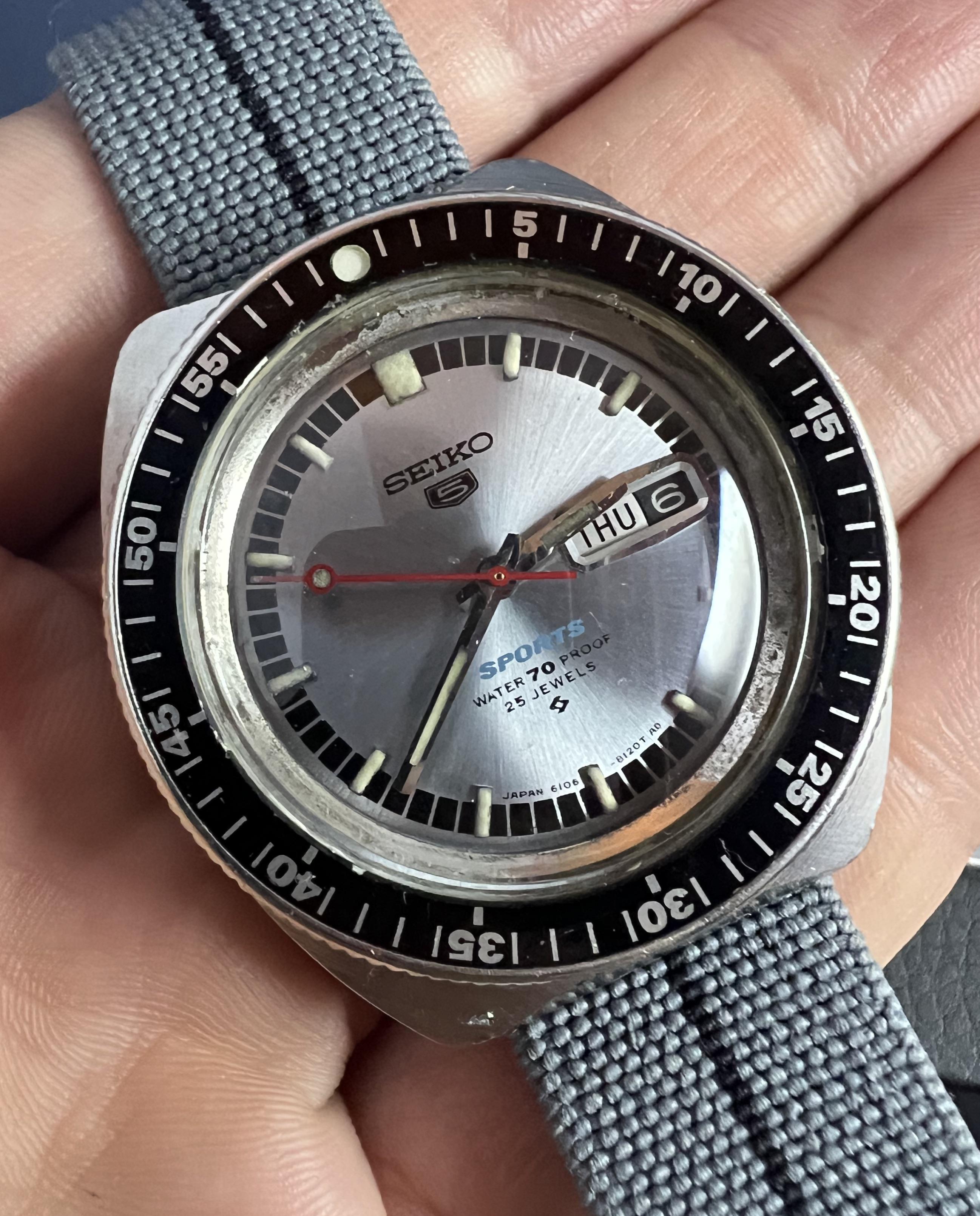 1975年製 SEIKO 5sports 6106-8120 自動巻き腕時計