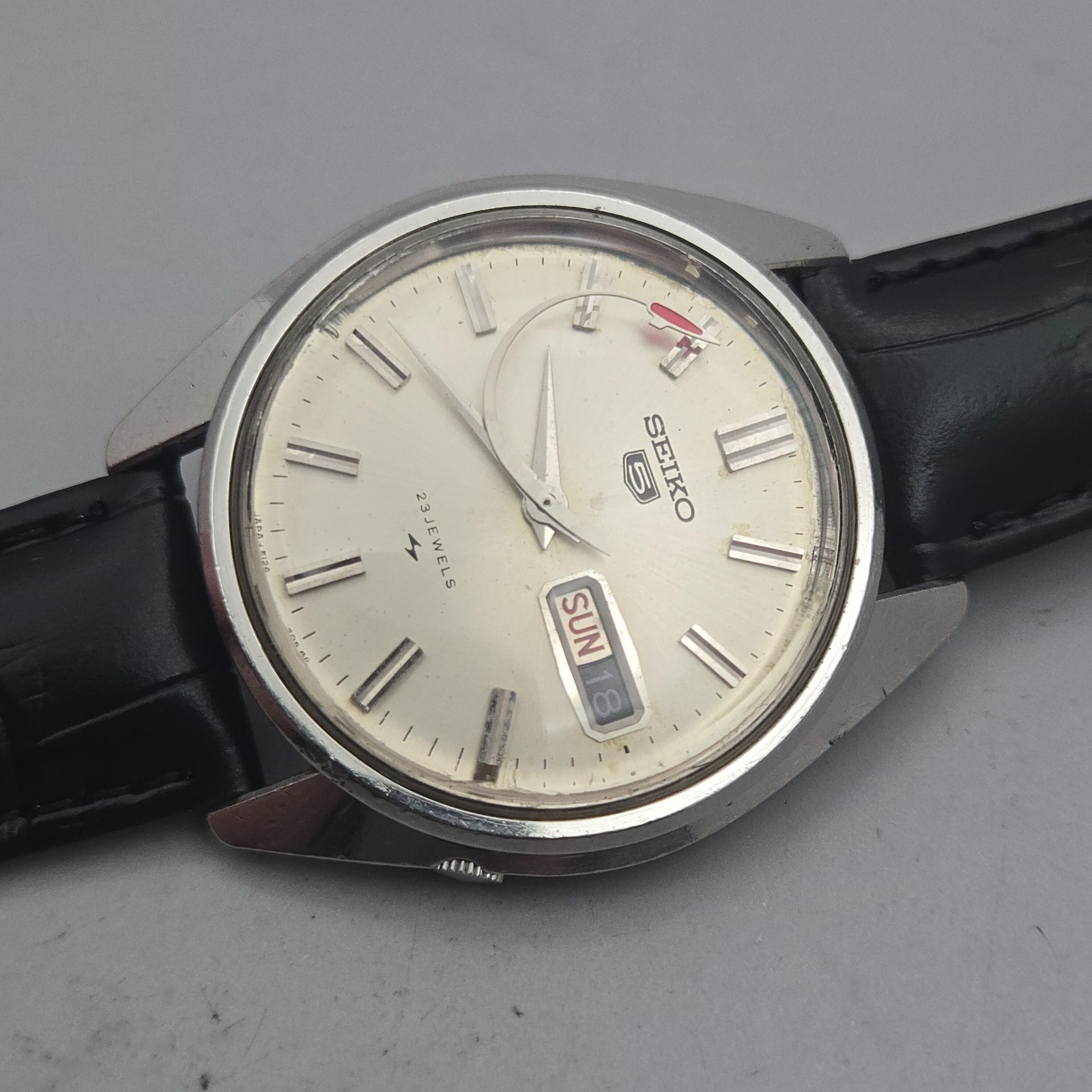 Seiko 5 5126-8060 Price as of July 2026 | WatchCharts