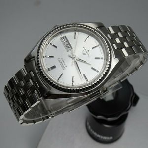 Vintage 1968 JAPAN SEIKO LORD MATIC WEEKDATER 5606-7080