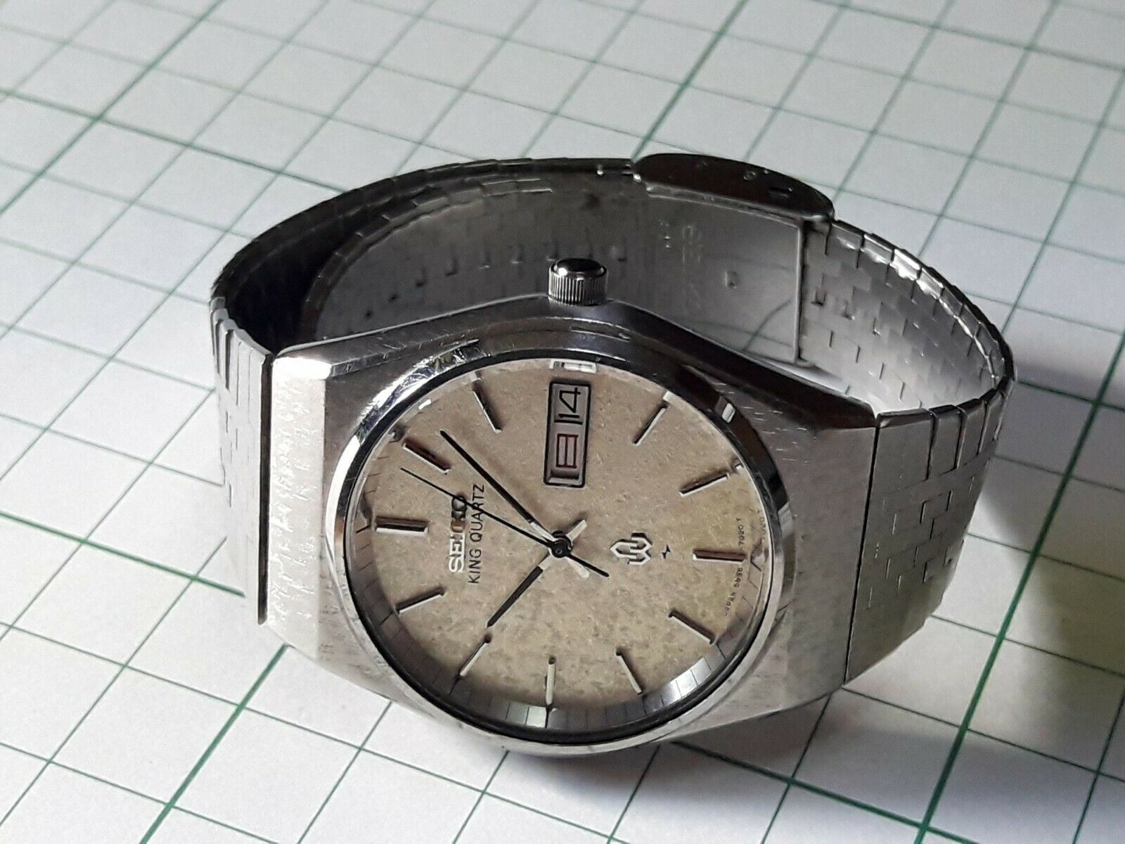 SEIKO KING QUARTZ 5856-7010 BEAUTIFUL VINTAGE FROM JAPAN