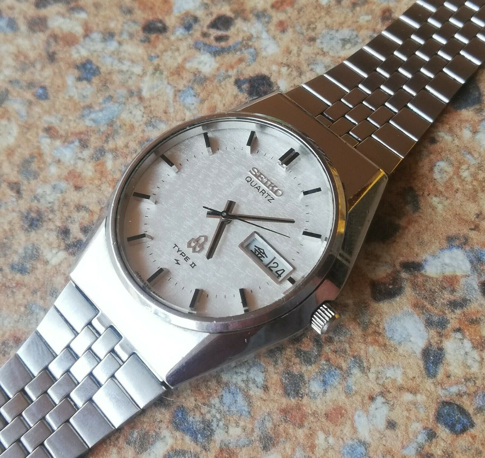 SEIKO TYPEII スノーフレーク　1977ビンテージ Vintage Seiko Quartz Type II (SQ) JDM 4316 8010 Kanji June 1977