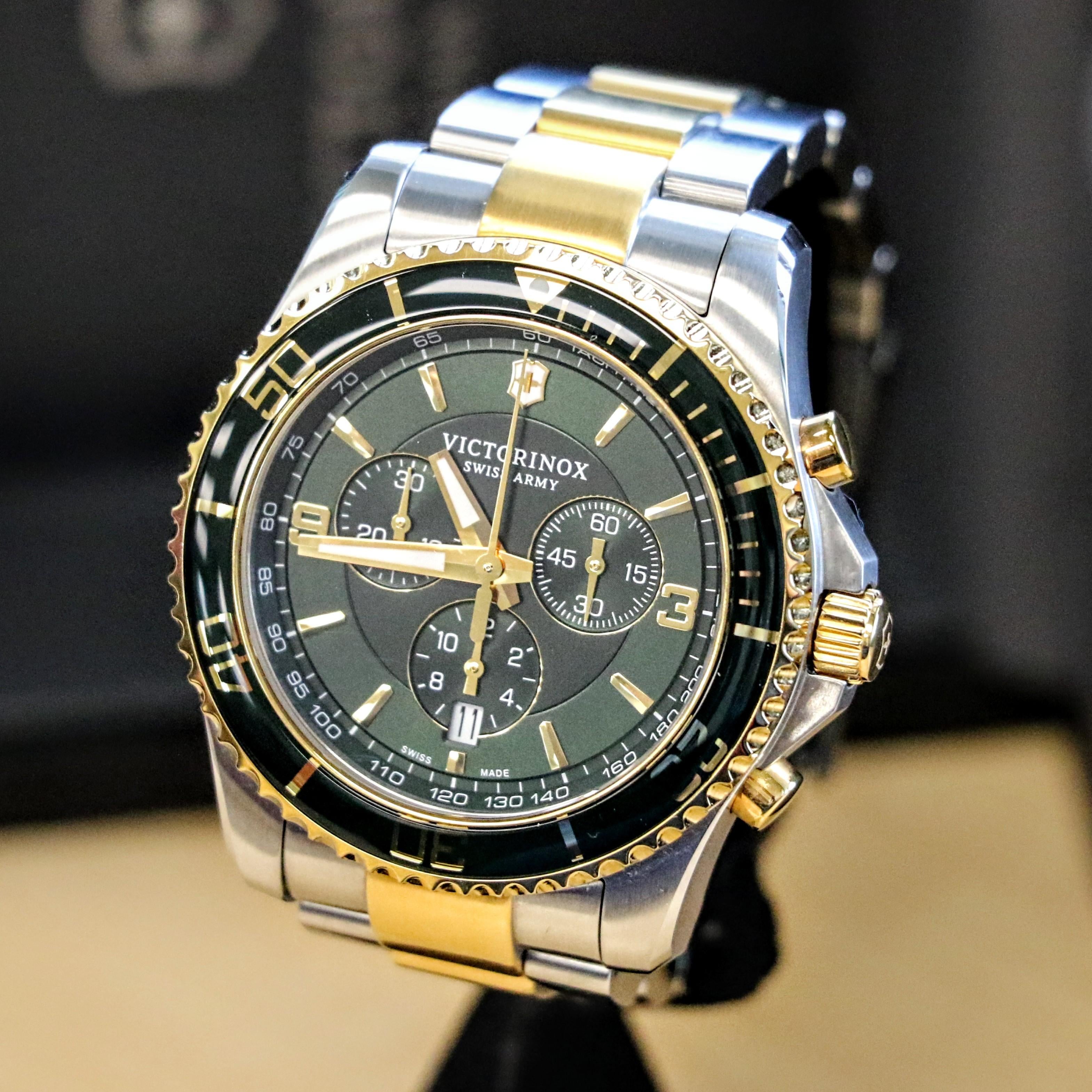 Victorinox maverick chronograph clearance green