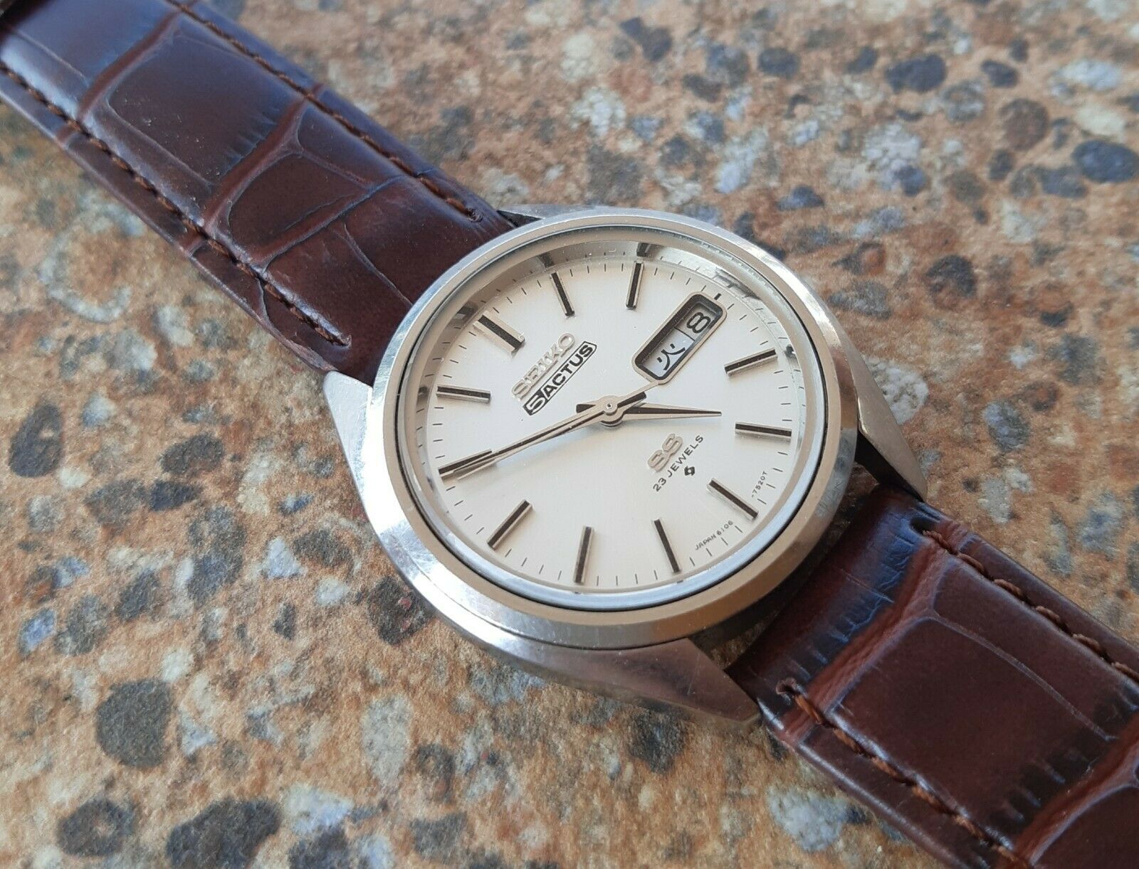 seiko 5 actus ss 23 jewels