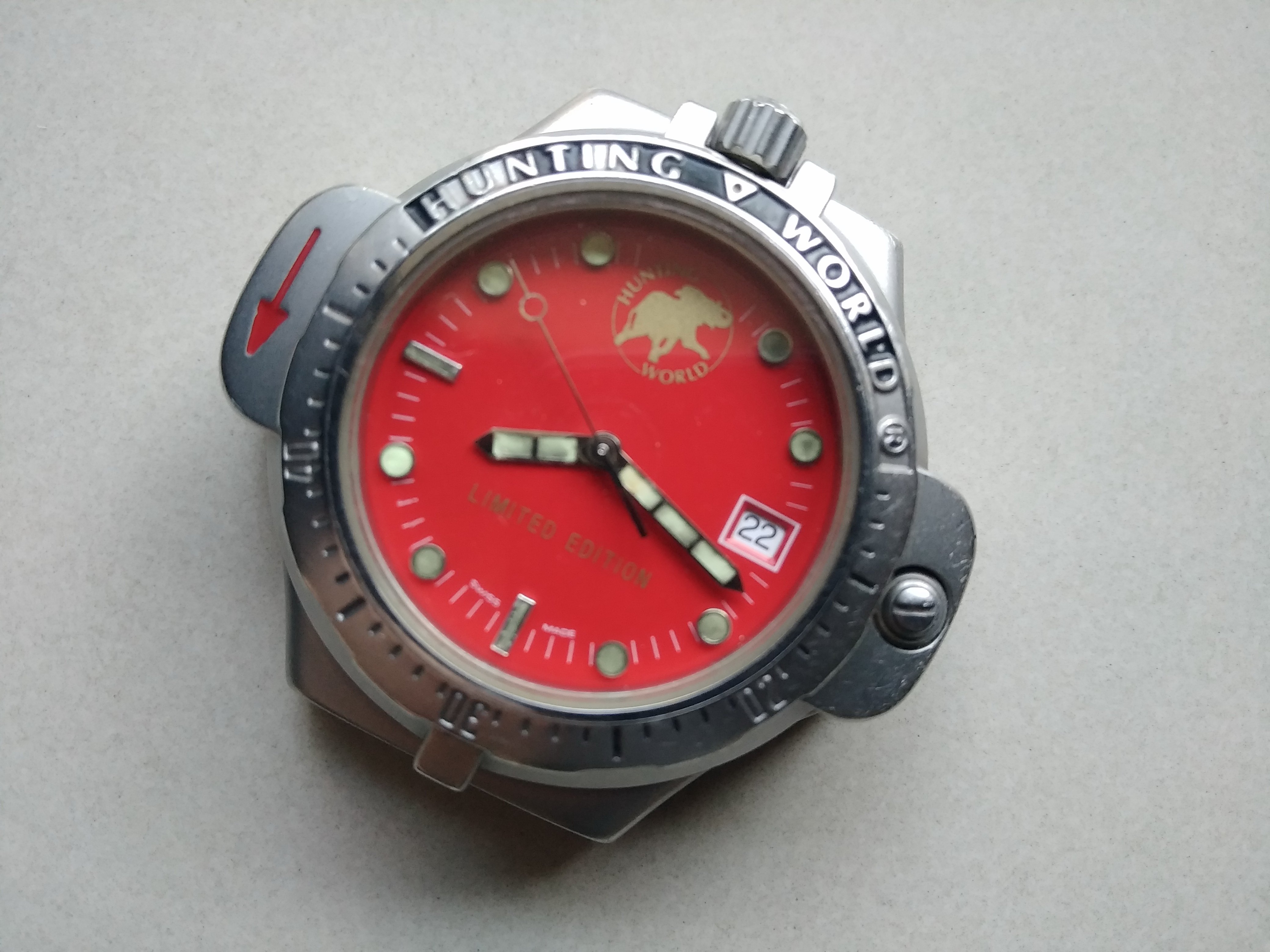 Hunting world watch hot sale