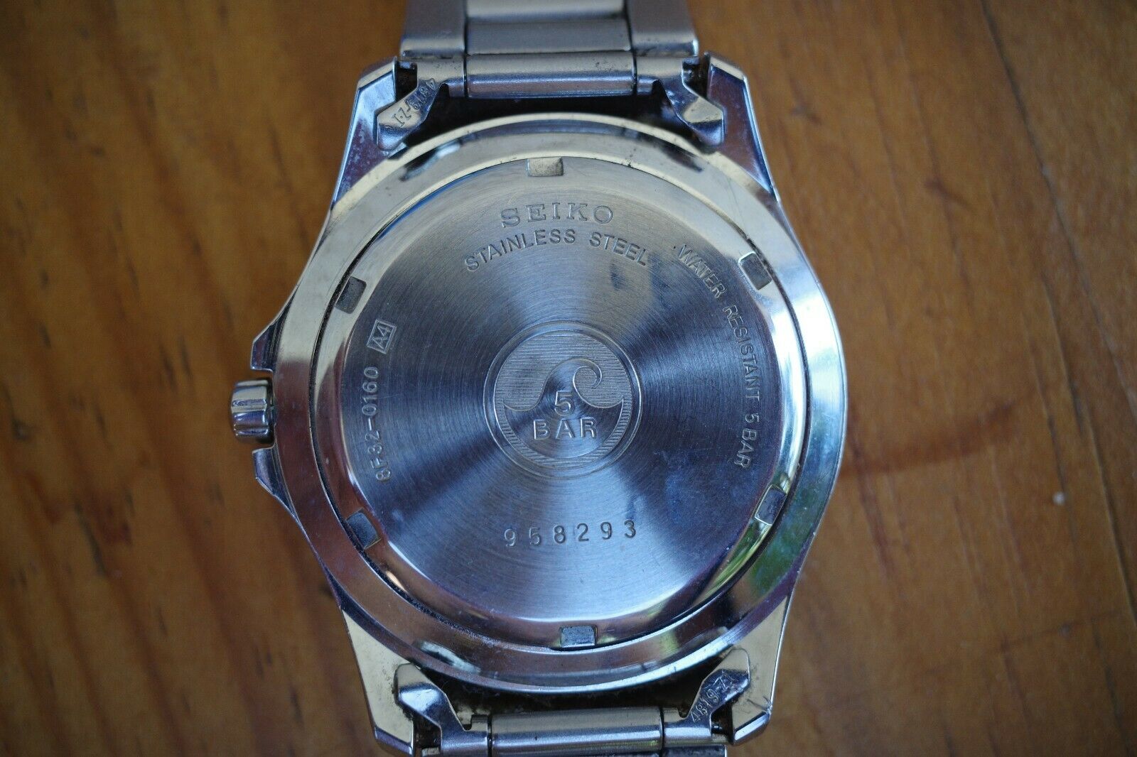 Seiko 8f32-0160 perpetual calendar quartz 10y battery 