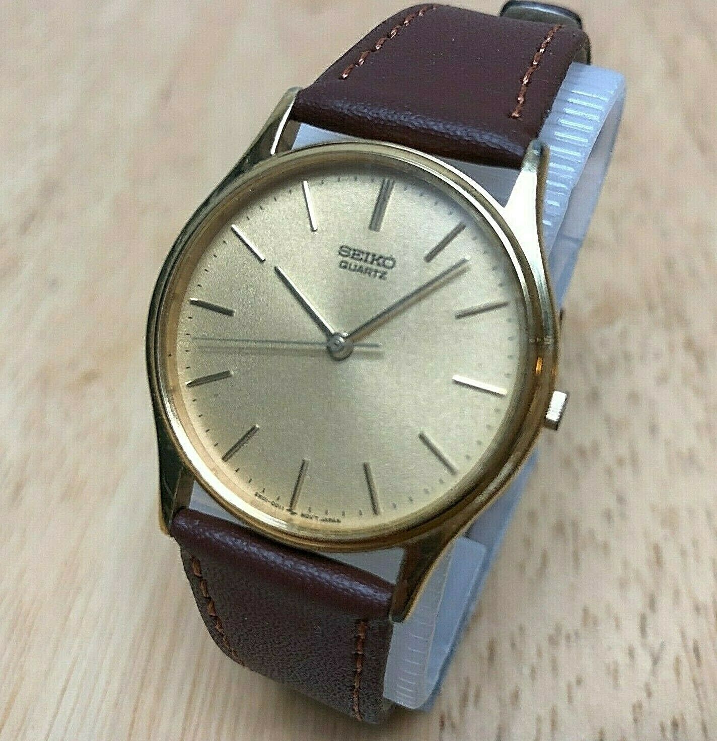 Vintage Seiko 2K01-0011 Men Gold Tone Leather Analog Quartz Watch