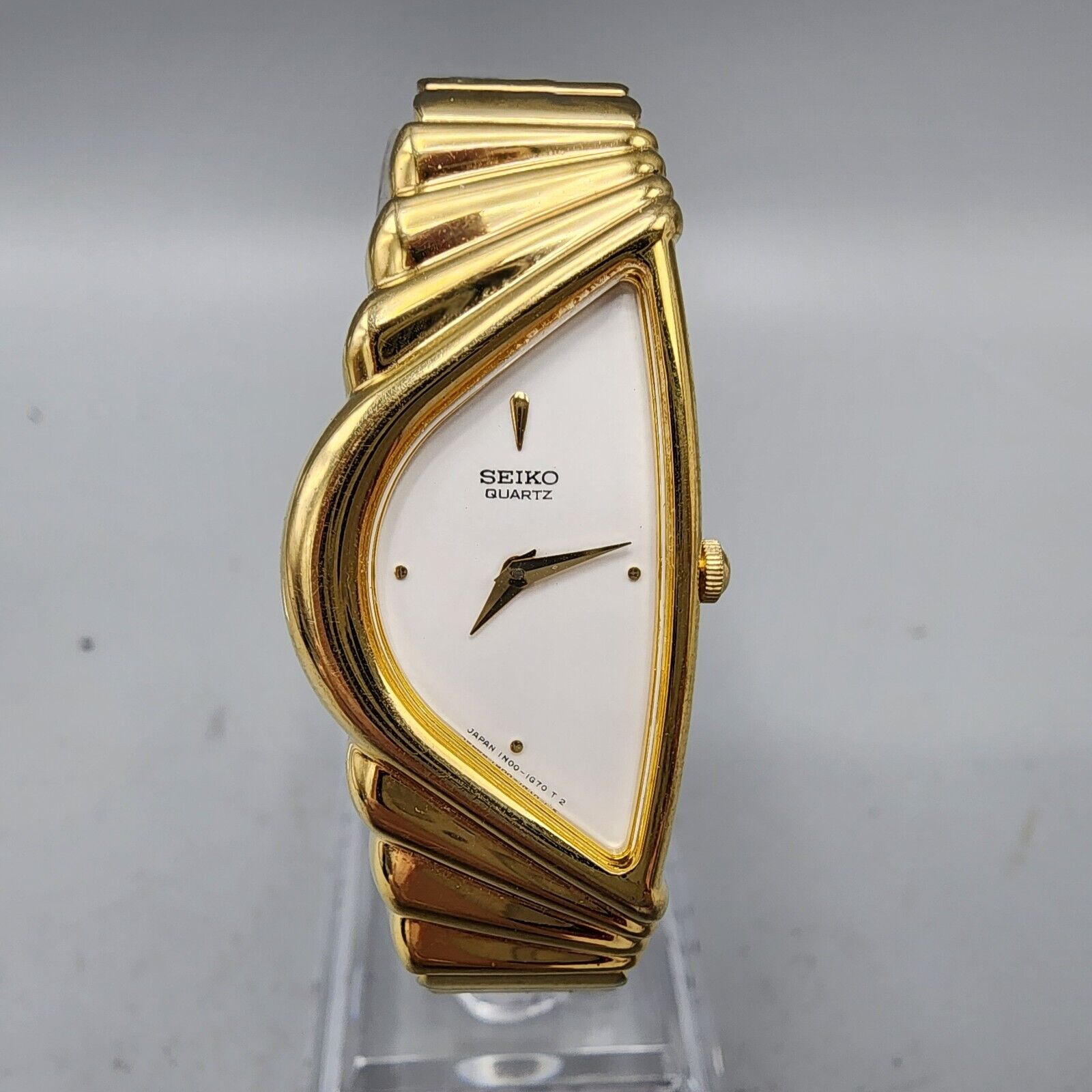 Seiko Half Moon Watch Women Gold Tone White Dial 19mm 1N00  display picture 1