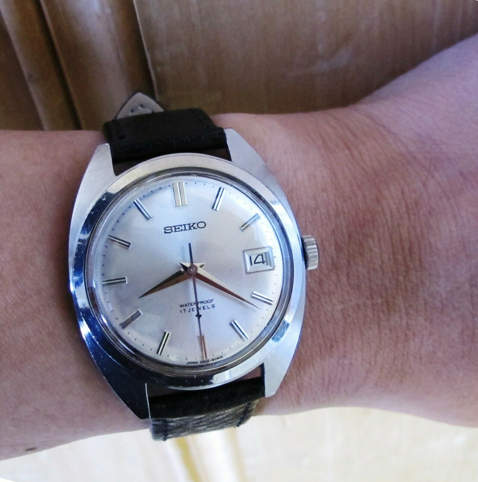 Vintage Seiko 6602-8040 37-mm Wrist Watch Silver Dial 6602B Movement | WatchCharts