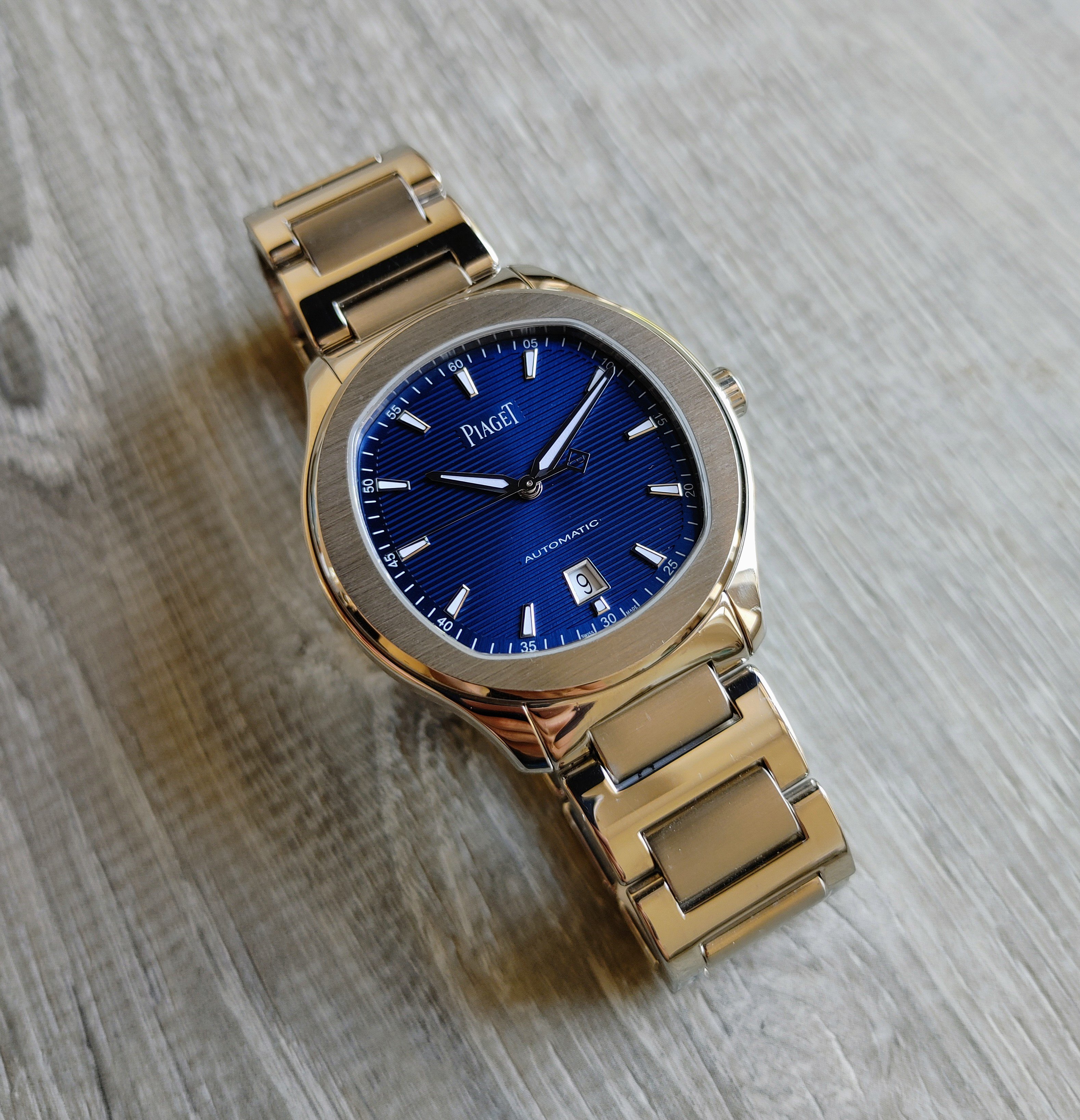 9 000 USD FS Piaget Polo S Blue Dial G0A41002 42mm WatchCharts