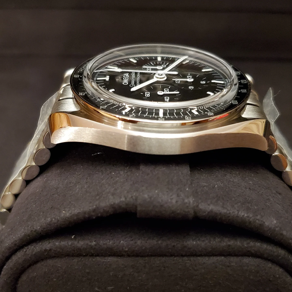 6 500 USD Omega Speedmaster BNIB 3861 Sapphire Sandwich Co Axial 6-500-usd-omega-speedmaster-bnib-3861-sapphire-sandwich-co-axial