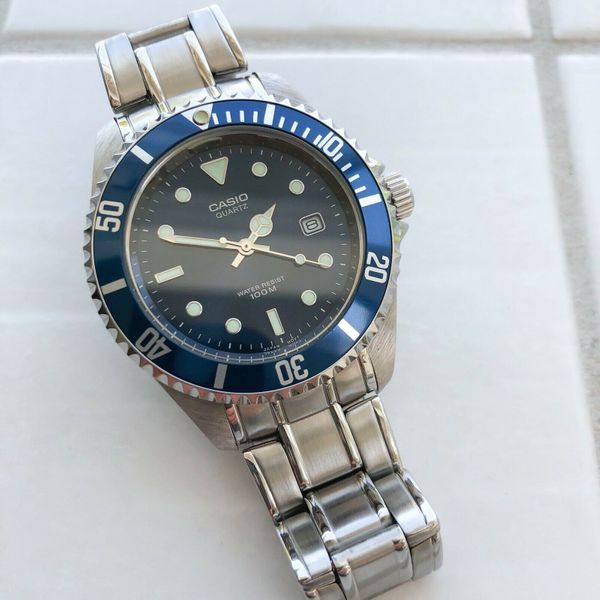 Clean Vintage Casio MTD1010 Blue Submariner 100M Quartz Dive Watch