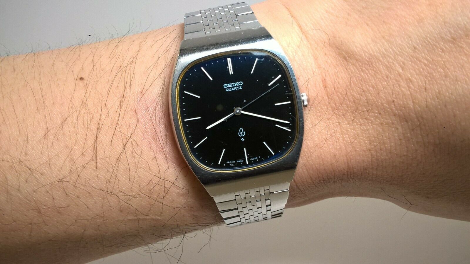 Seiko Metallic Blue Thin Quartz MHA041 7830-5020 Stainless Steel 