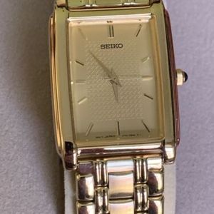 Men's SEIKO V701-5E49 Gold Tone Classic Dress Watch, Gold Dial Need New  Battery | WatchCharts
