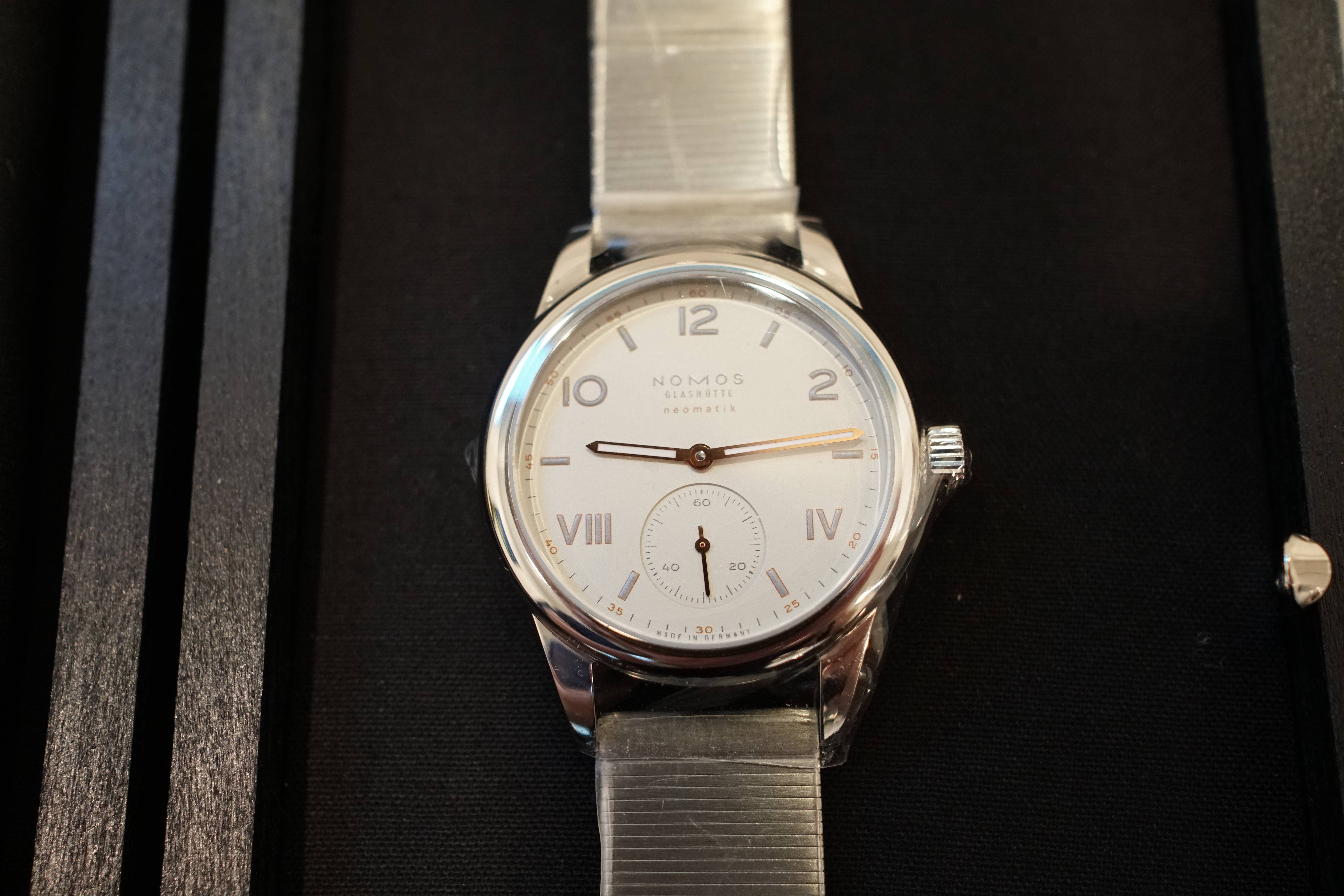 Nomos 748 discount