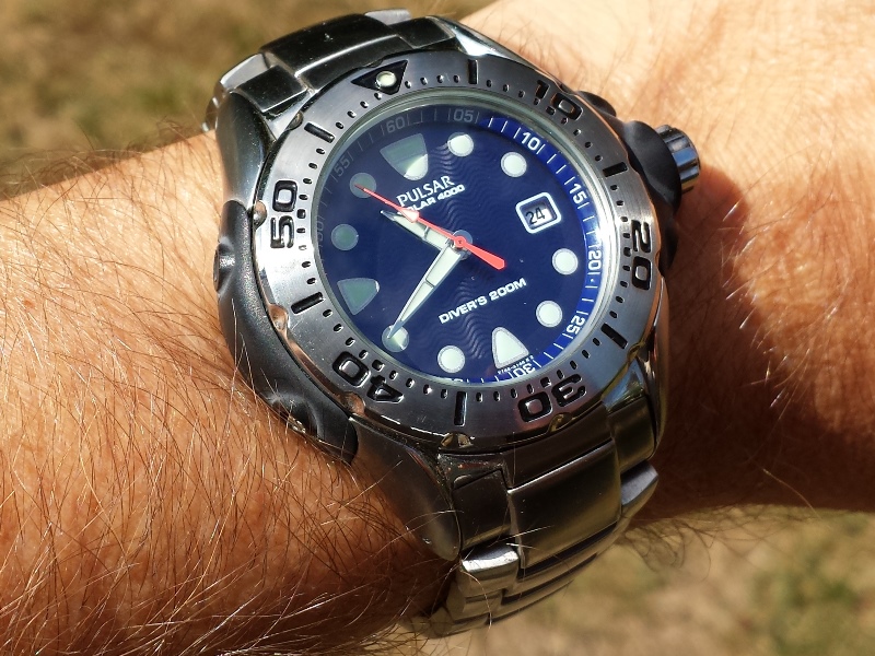 pulsar solar diver