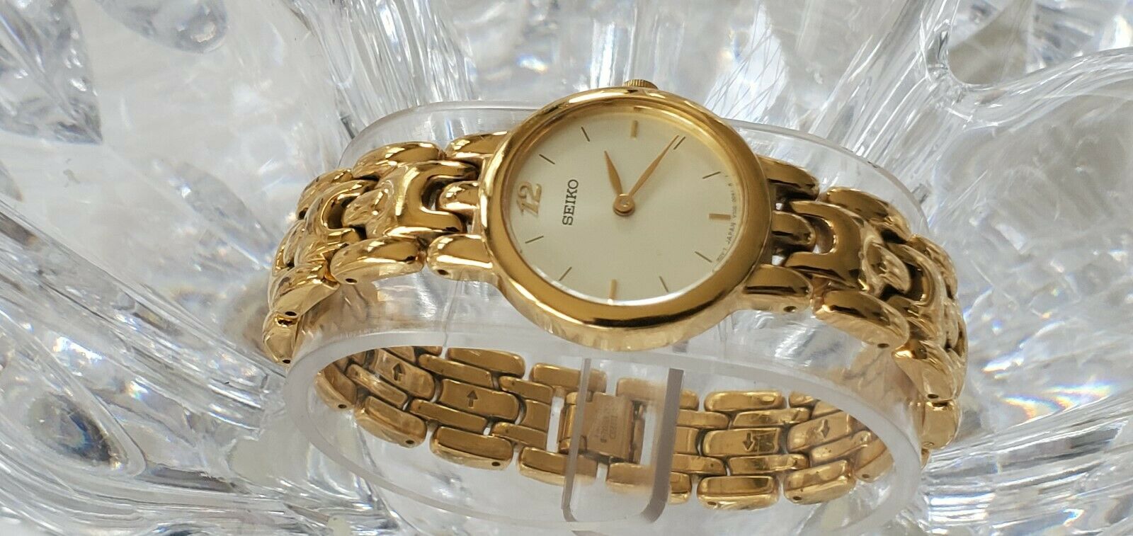 Seiko Gold-Tone Silver Dial Womens Watch V700-6389 Nice | WatchCharts