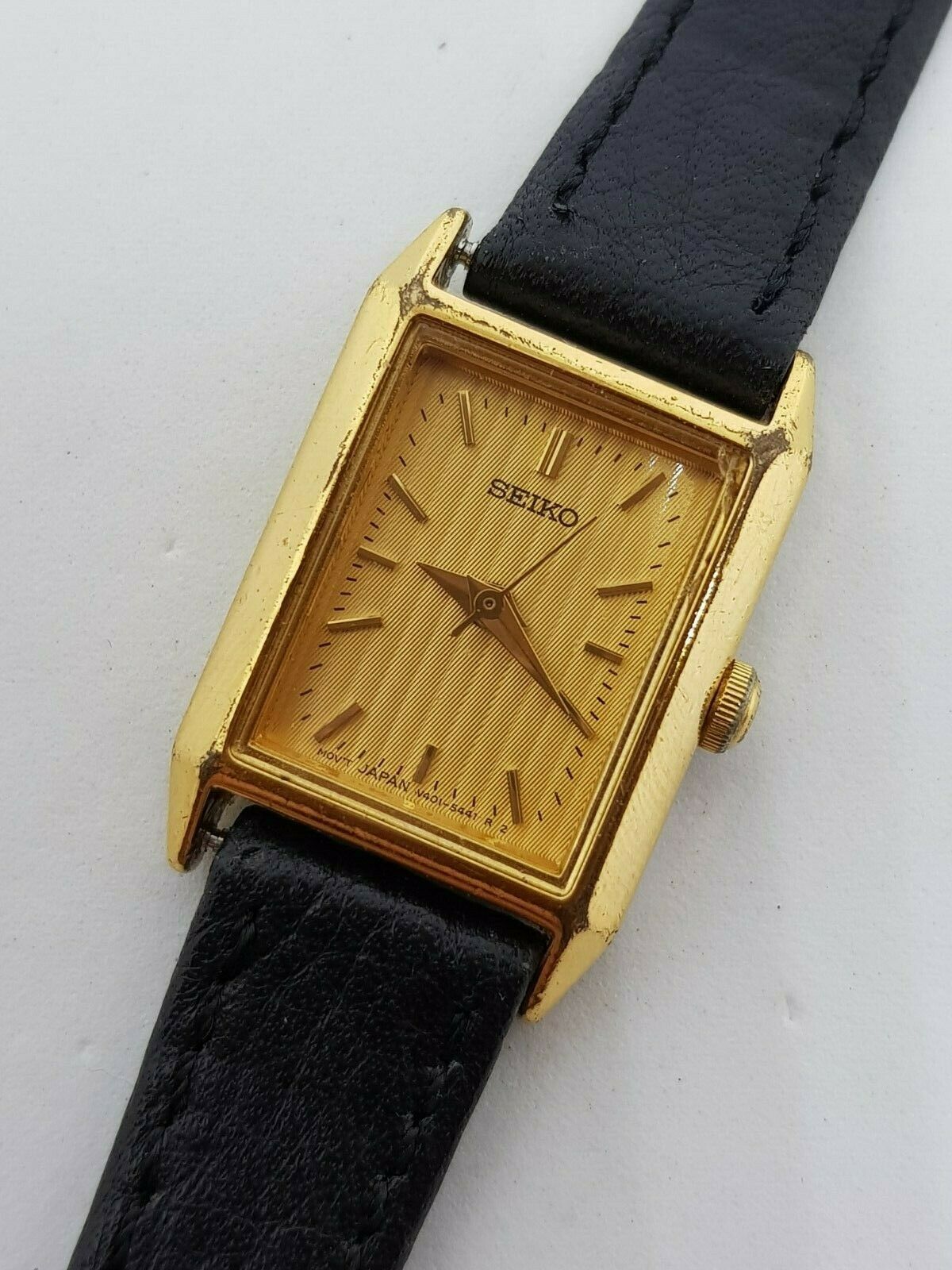 Vintage Ladies SEIKO V401 5670 Quartz Watch working WatchCharts