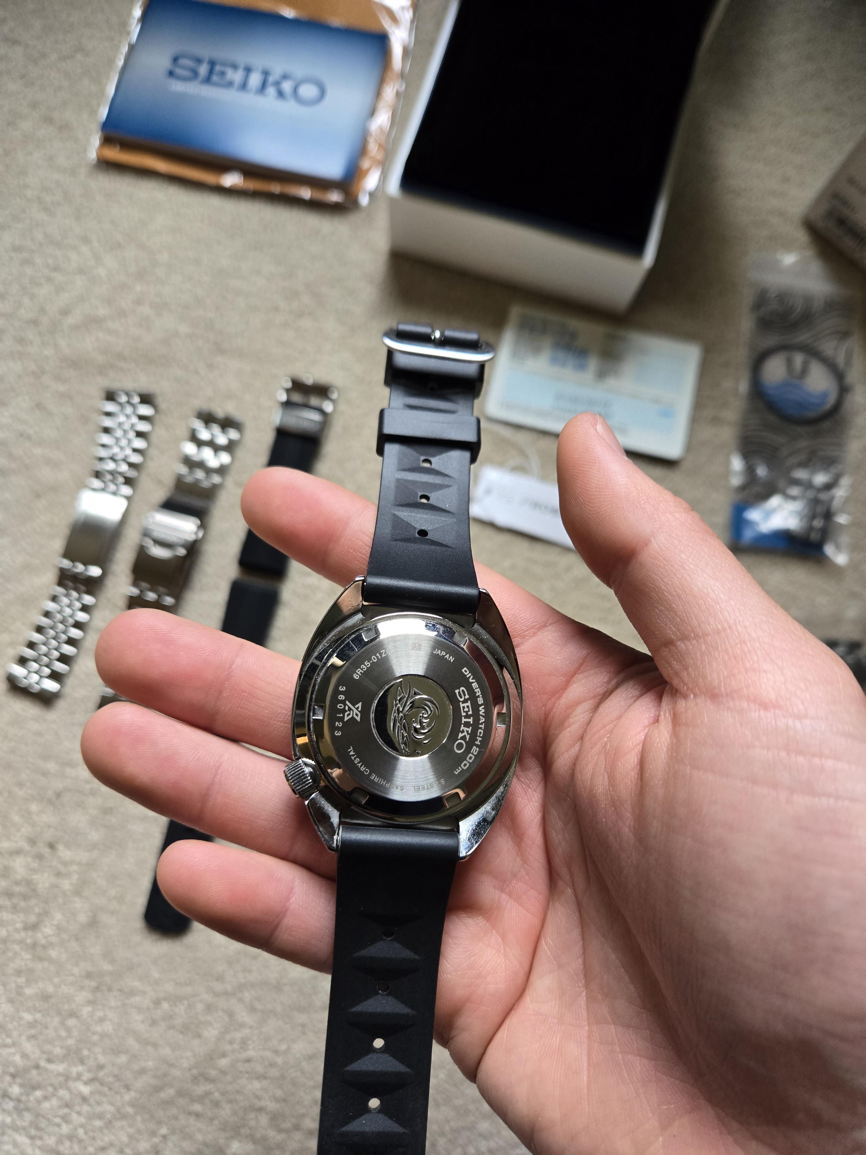 WTS] Seiko SPB317 MINT w/ OEM Bracelet, Z199, Waffle Strap