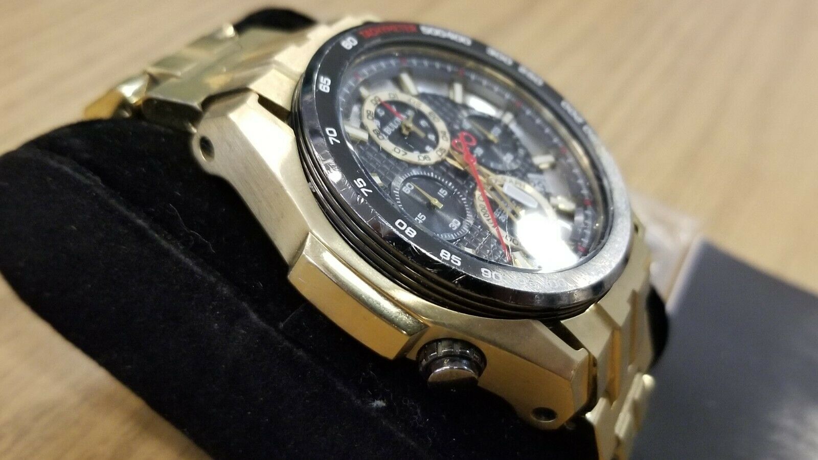 Bulova Precisionist Men s Chronograph Date Calendar Gold Tone 48mm Watch 98B271 WatchCharts