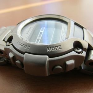 VINTAGE CASIO MR-G MRG-220T G-SHOCK TITANIUM DATA MEMORY 20 BAR