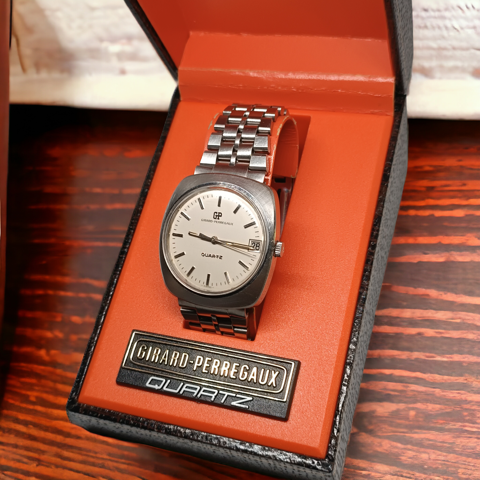 【高額売筋】 Rare Girard Perregaux Vintage Quartz watch with original box 時計