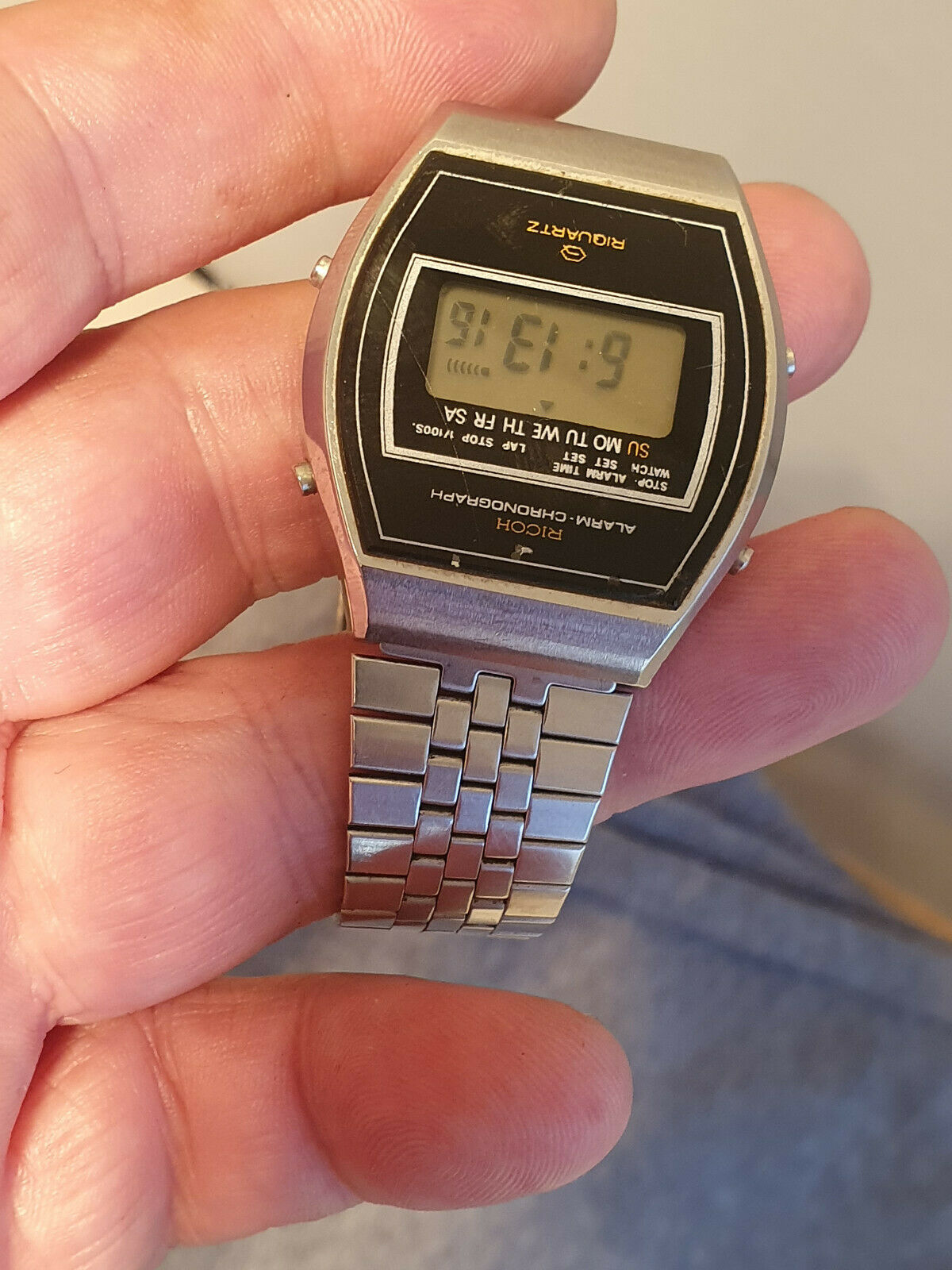 MEN/S VINTAGE RICOH DIGITAL ALARM CHRONOGRAPH WATCH. 1980's. MINT