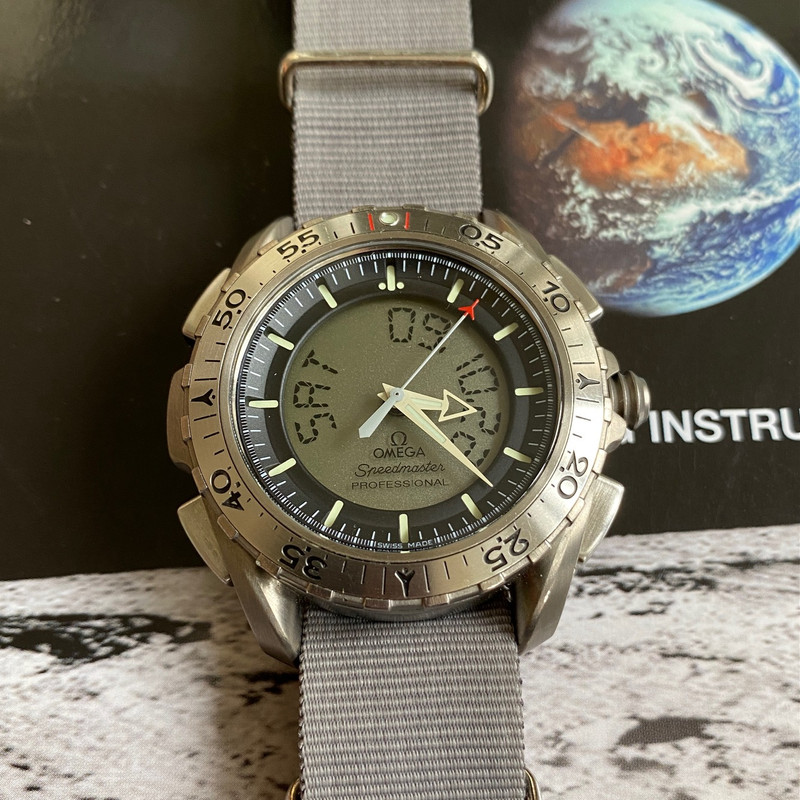 FS Omega Speedmaster X 33 2nd generation with titanium bracelet