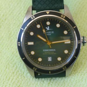 Rare Vintage Fossil Limited Edition #1265 of only 2000  Peanuts Baseball Watch Rare Vintage Fossil Limited Edition #1265 of only  main image 4