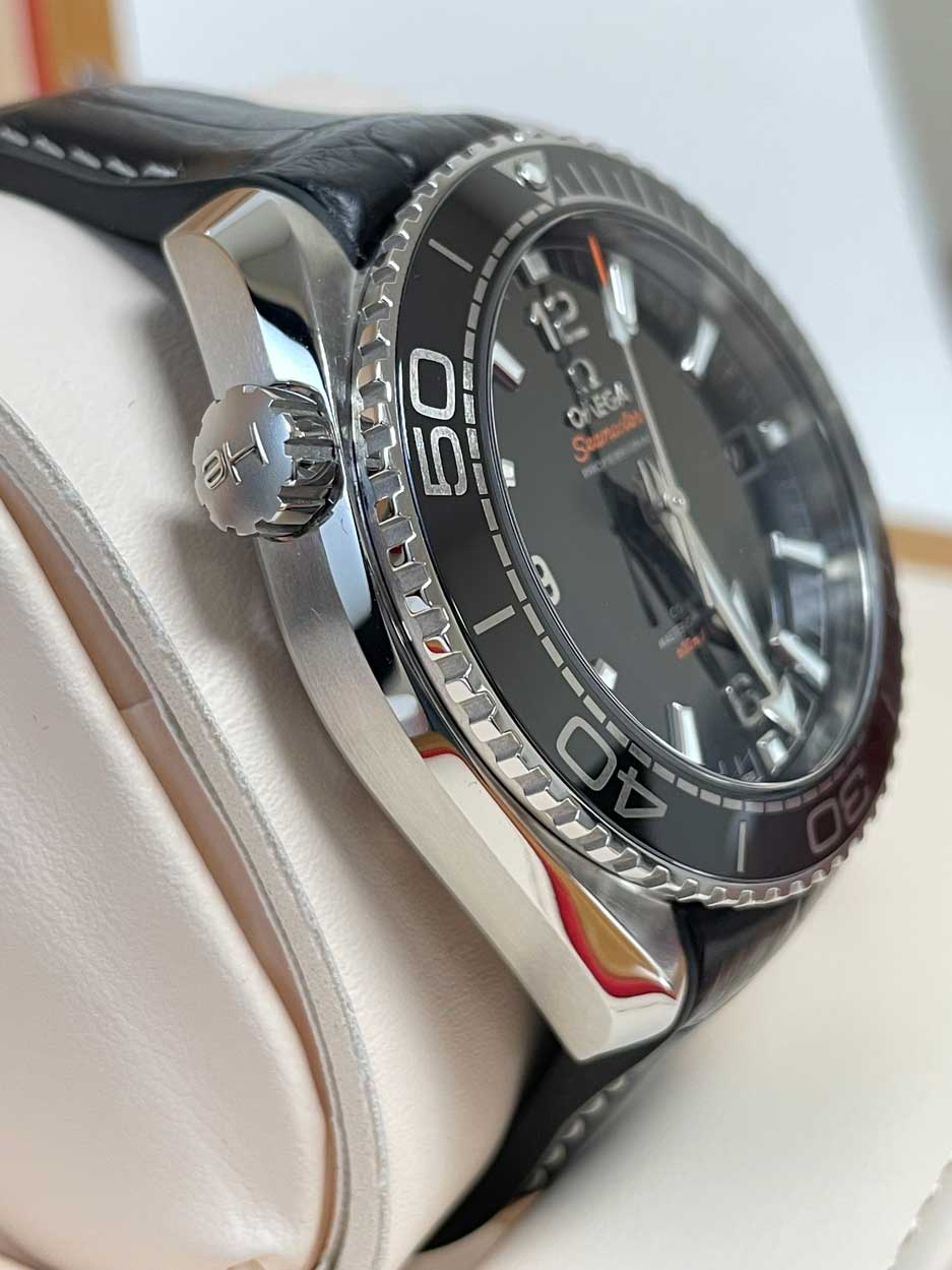 Omega Seamaster Planet Ocean 600M Co-Axial Master 43.5mm Chronometer Black  Dial & Bezel Leather Strap 215.33.44.21.01.001 - BRAND NEW