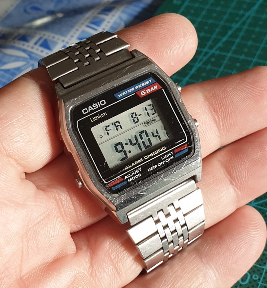 casio カシオ W-38 稼動品 1325 Rare old vintage casio digital watch. 1:W-38, 2:HBZ-110