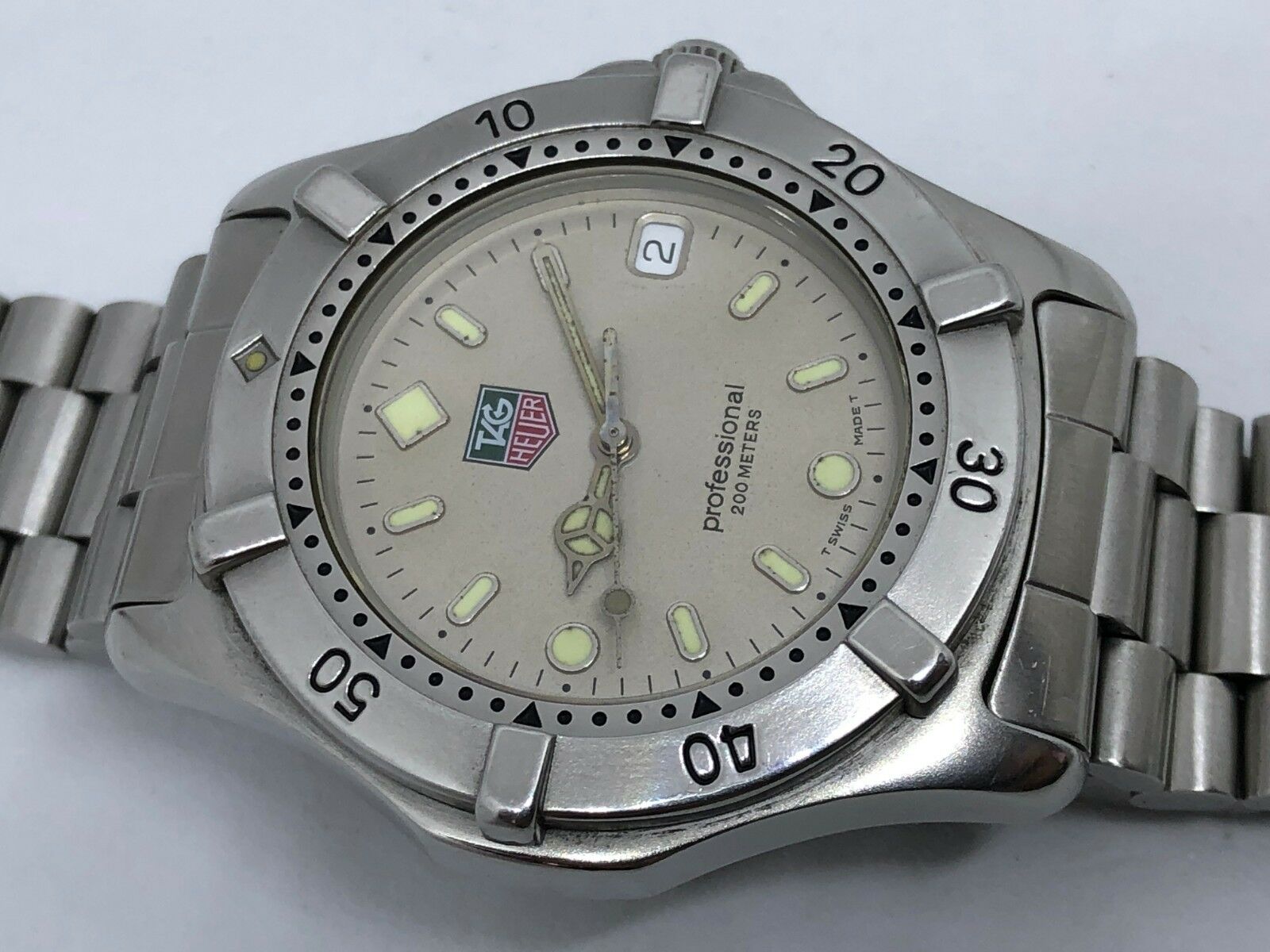 TAG HEUER PROFESSIONAL 200 WE1111 R STAINLESS STEEL