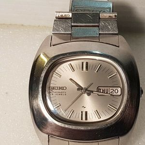 Vintage MEN'S SEIKO Diamatic 7006-5000 Automatic Wrist  Jewels. |  WatchCharts