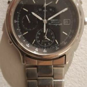 VINTAGE SEIKO CHRONOGRAPH BLACK FACE 7T32-6A5A A4 - SPARES OR REPAIRS |  WatchCharts