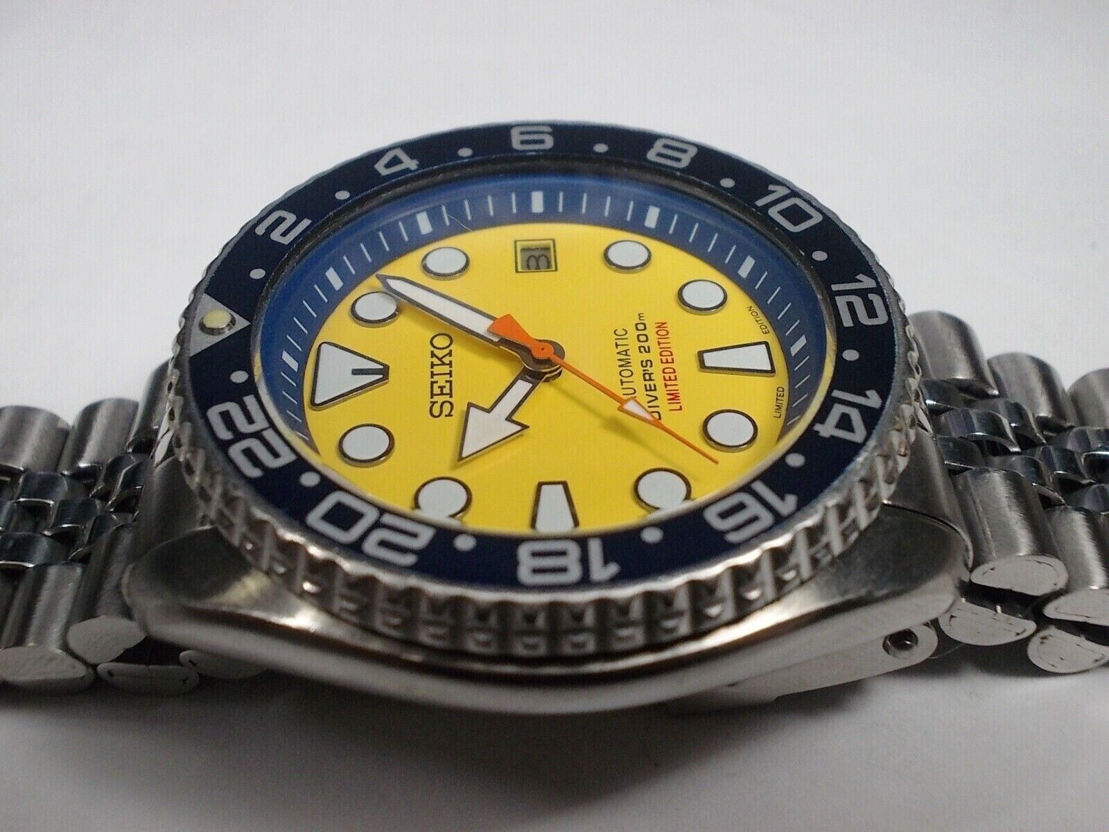 VINTAGE SEIKO DATE DIVERS MENS WATCH 7002-7000 'YELLOW SUMO LTD