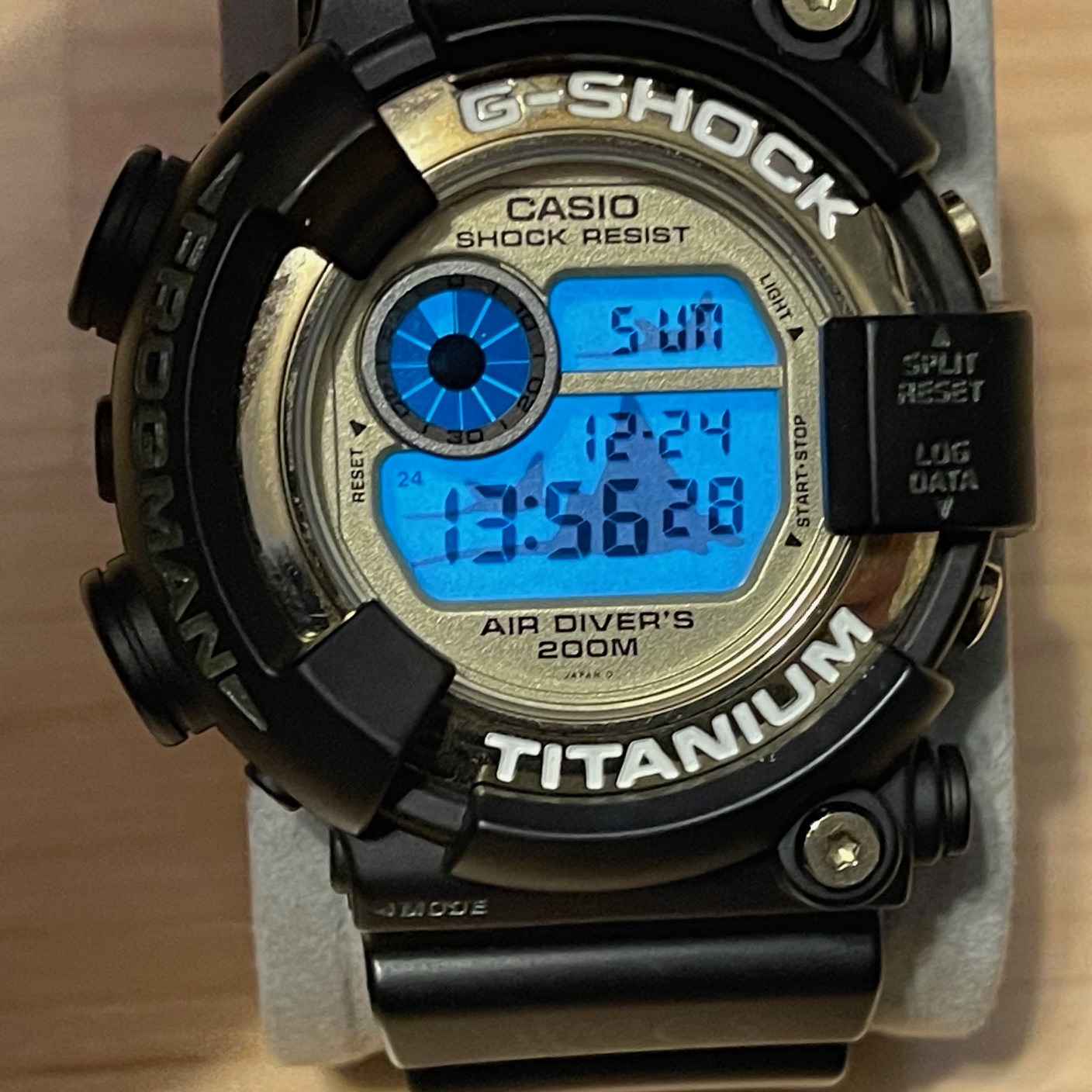 格安定番美品G-HOCKDW-8201WC-9Tフロッグマン 時計