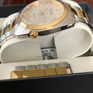 Bulova Accutron II 98b272 High Frequency Quartz Two-Tone