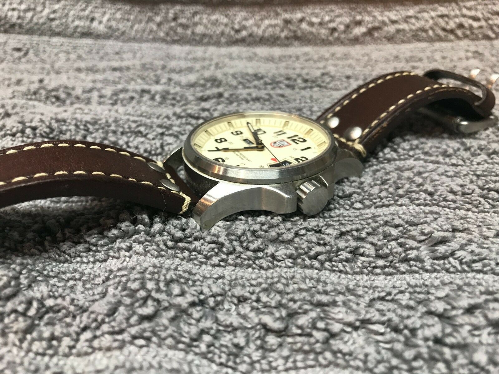 Luminox 1820 Series Day Date 200 Meter Swiss Field Watch