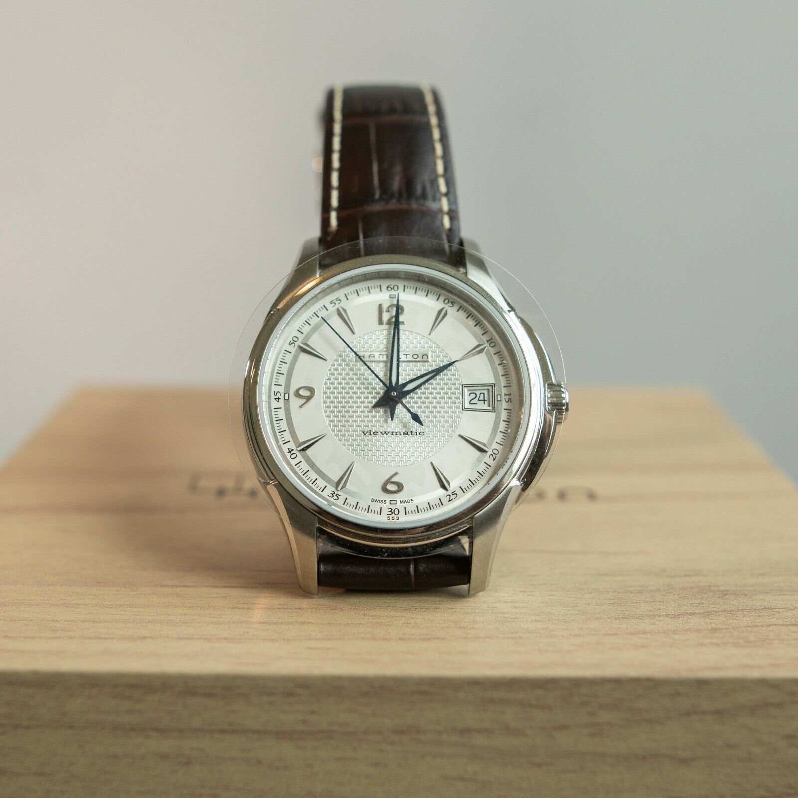 Hamilton Jazzmaster Viewmatic Automatic 37mm H324550 | WatchCharts
