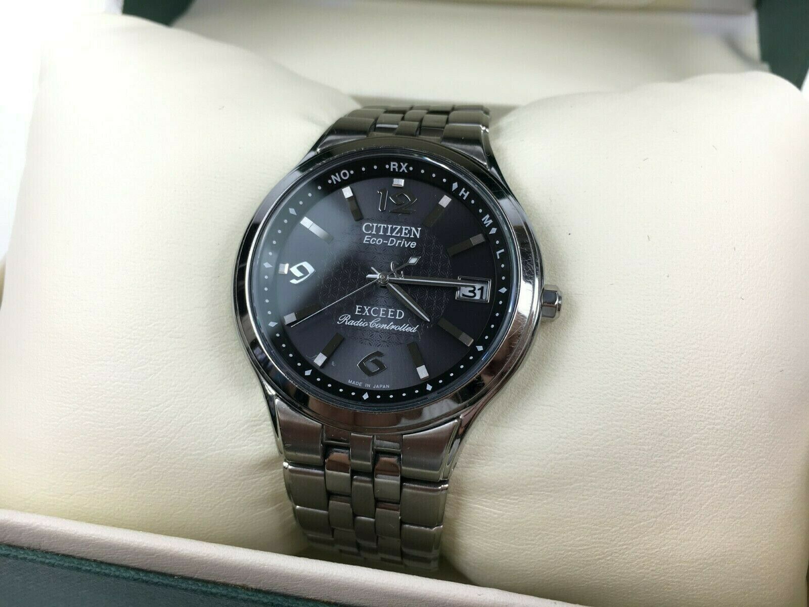 CITIZEN WATCH EXCEED Eco-Drive Radio Controlled Made in Japan