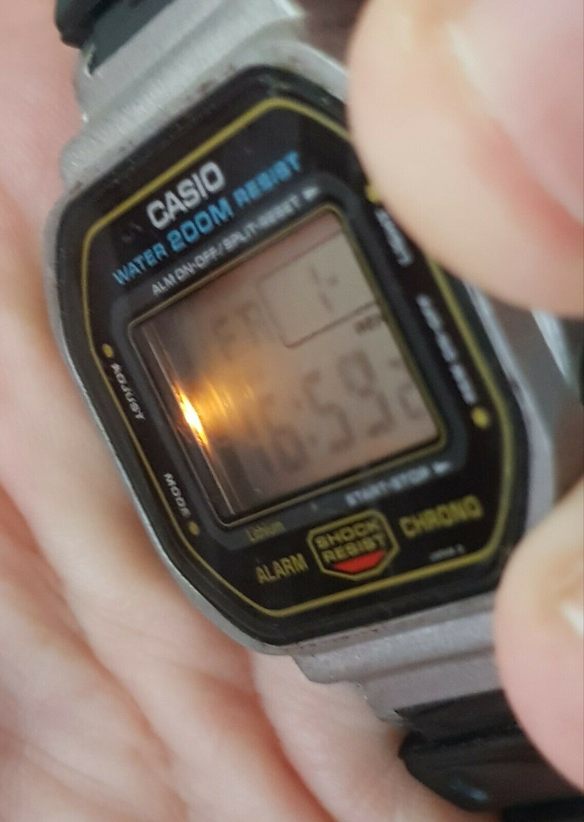 Casio G-Shock DW-5600 Mod.901 Japan H 200M Digital Watch