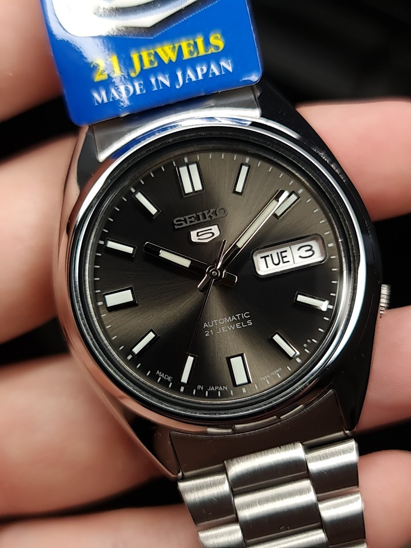 Seiko discount 5 oyster