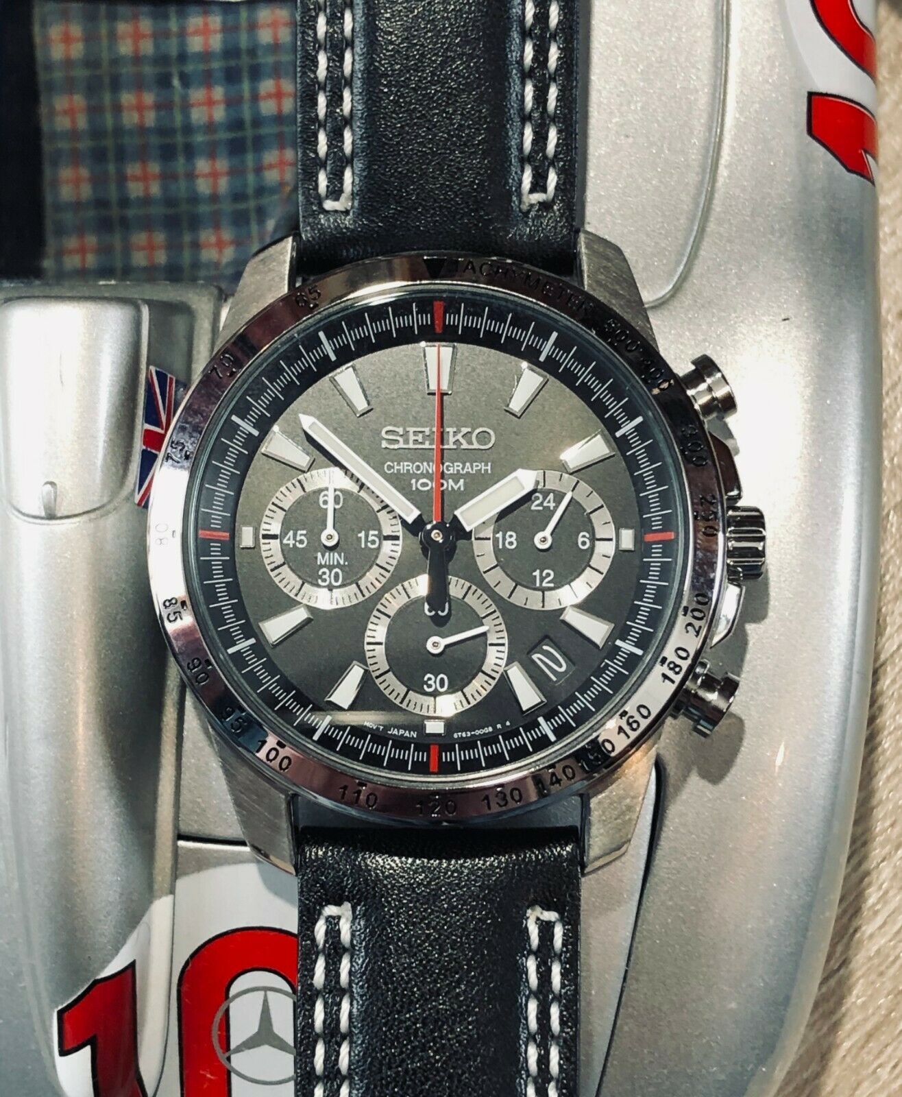 Seiko SSB033, Flyback Chronograph with in-house Mechanical Quartz ...