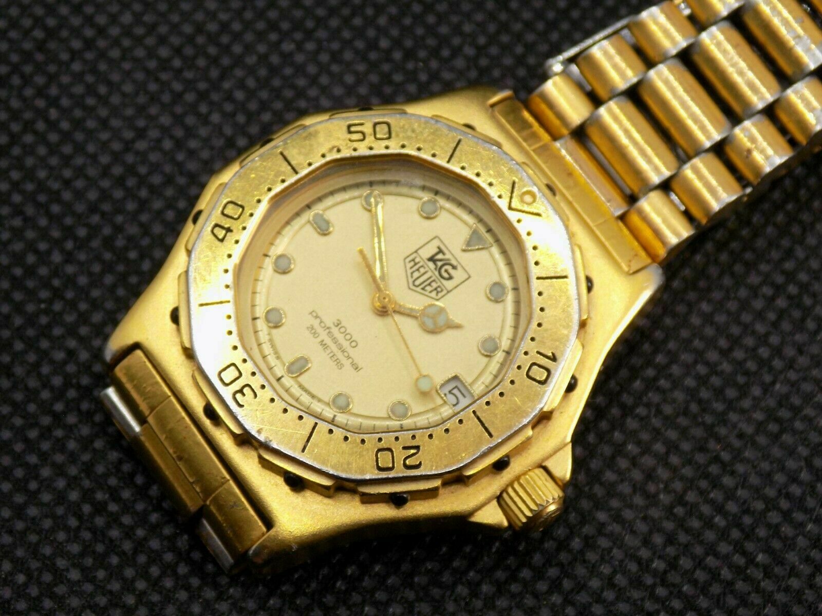 TAG Heuer 3000 Professional 200M model no. 937.413 Gents Gold