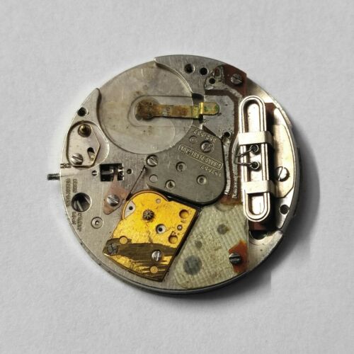 GIRARD PERREGAUX 352 537 Quartz Movement Only For Parts Use