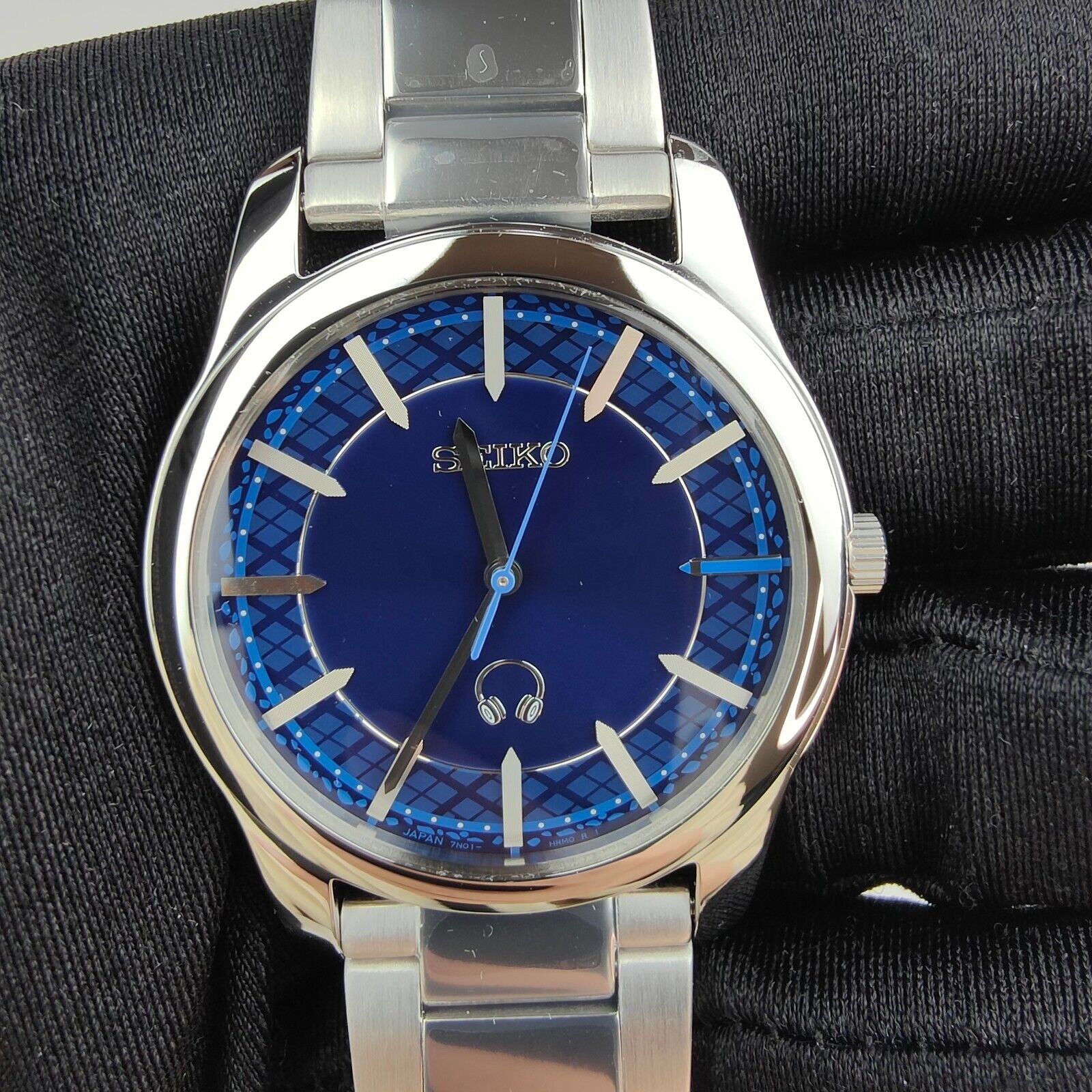 Sui様オーダー品 Seiko The Quintessential Quintuplets quartz metal watch äº”ç‰åˆ†ã