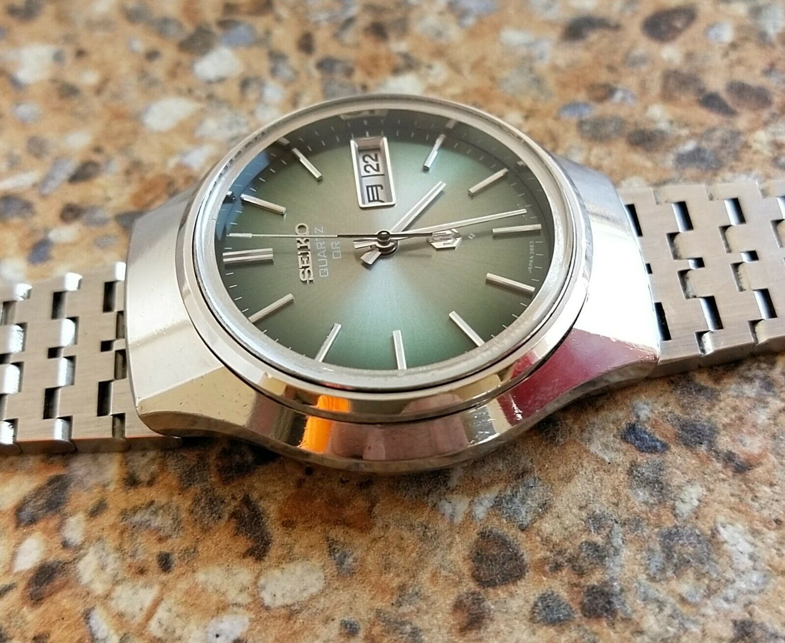 Vintage Seiko Quartz QR JDM 3863 7010 November 1973 Kanji