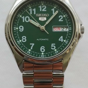Seiko 5 7S26-0310 SKX639 Green Dial Automatic Boxed March 2000
