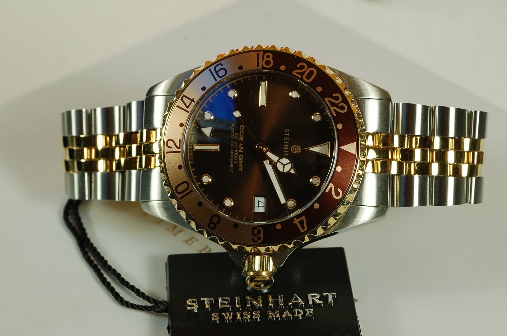 FS: Steinhart Ocean 39 GMT 2-Tone Chocolate | WatchCharts Marketplace